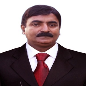 R Kumaravel, The Principal